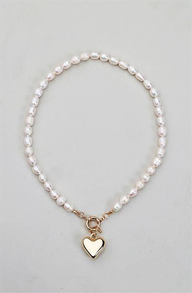 1011 pearl necklace