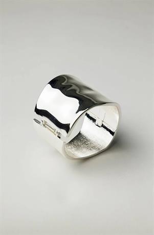 1509 bold bracelet
