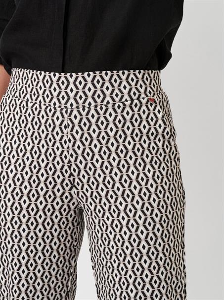Broek 2243-24-6506