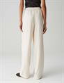 Broek Marou travel