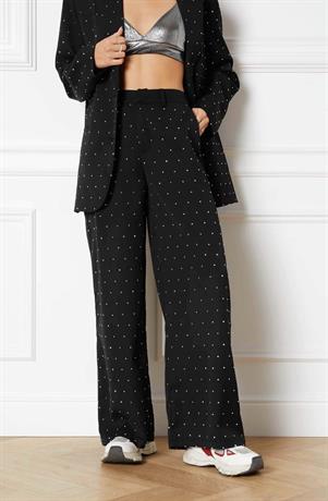 Broek Neya
