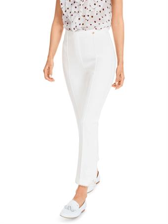 Broek Yc 81.34 j23 c