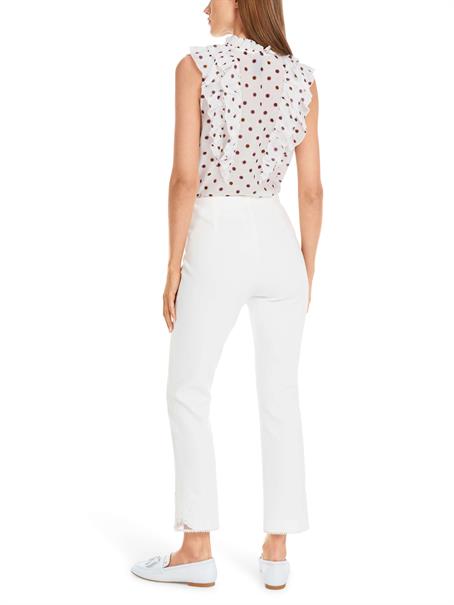 Broek Yc 81.34 j23 c