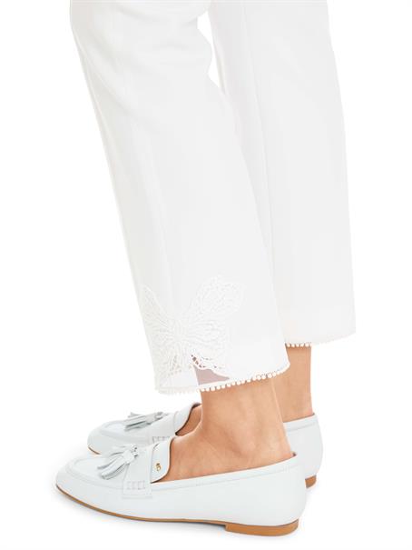 Broek Yc 81.34 j23 c