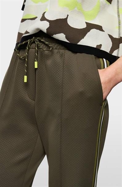 Broek Zs 81.26 j18 b