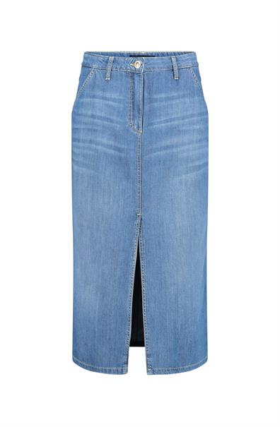 Rok 94031105